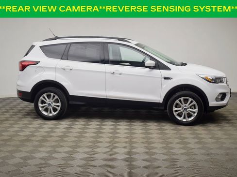 Used 2019 Ford Escape SEL image 13