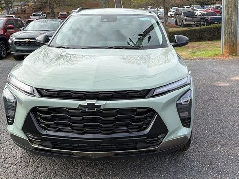 New 2026 Chevrolet Trax ACTIV image 2