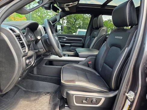 Used 2023 RAM 1500 Laramie AWD/4WD image 8