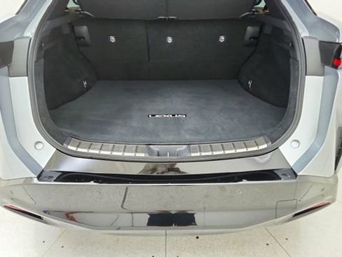 Used 2025 Lexus RZ 300e w/ Cold Area Package image 36