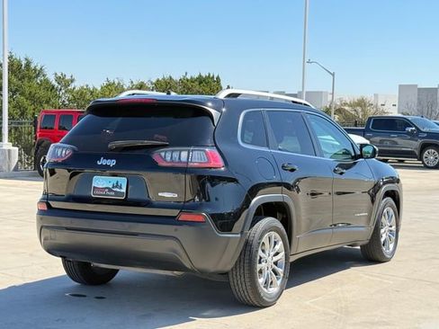 Used 2021 Jeep Cherokee Latitude Plus w/ Sun & Sound Group image 6