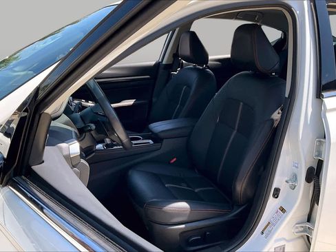 Certified 2024 Nissan Altima 2.5 SR FWD image 8