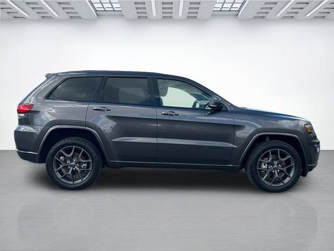 Used 2021 Jeep Grand Cherokee Limited w/ Quick Order Package 28K 80th AWD/4WD image 3