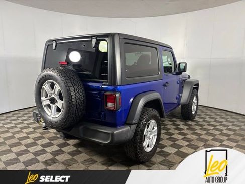 Used 2018 Jeep Wrangler Sport AWD/4WD image 5