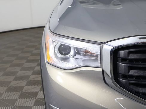 Used 2019 GMC Acadia SLE AWD/4WD image 10