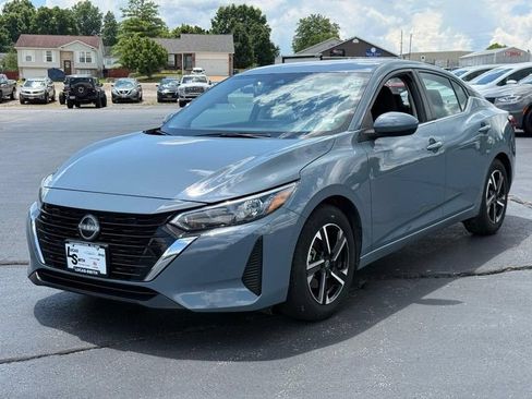 Used 2024 Nissan Sentra SV FWD image 8