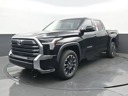 New 2026 Toyota Tundra Limited AWD/4WD image 22