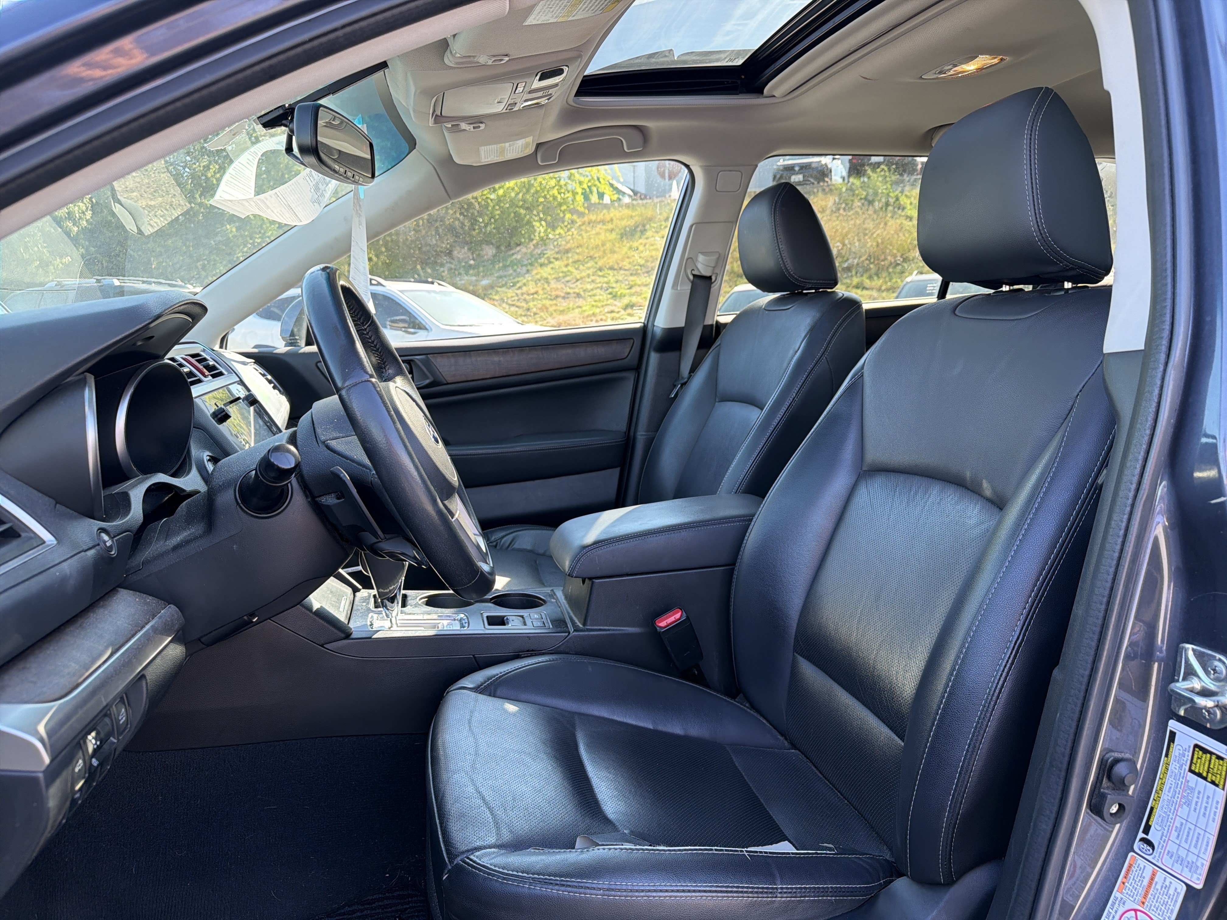 Used 2017 Subaru Outback 2.5i Limited w/ Popular Package #5 AWD/4WD image 24