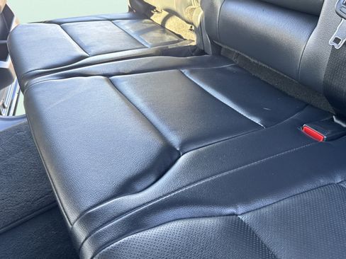 Used 2024 Ford F250 Lariat image 29