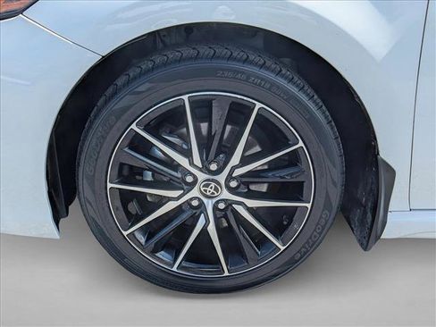 Used 2024 Toyota Camry SE FWD image 22
