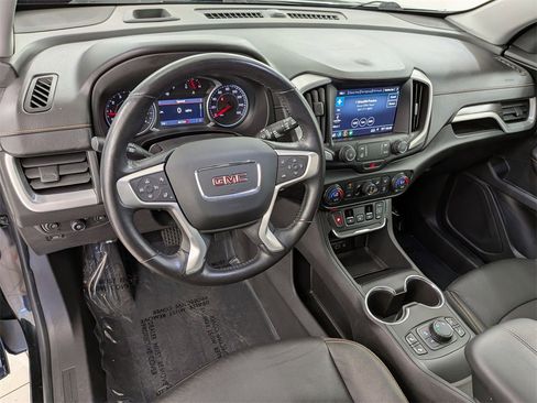 Used 2021 GMC Terrain SLT image 13