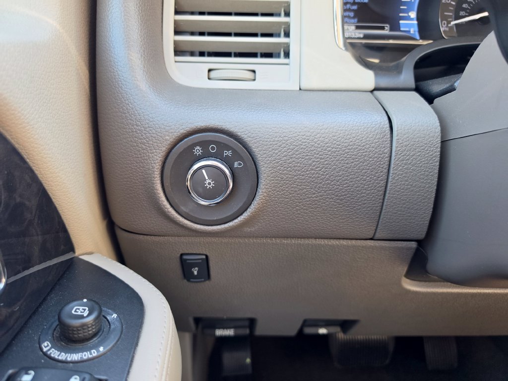 Used 2017 Lincoln Navigator Select RWD image 21