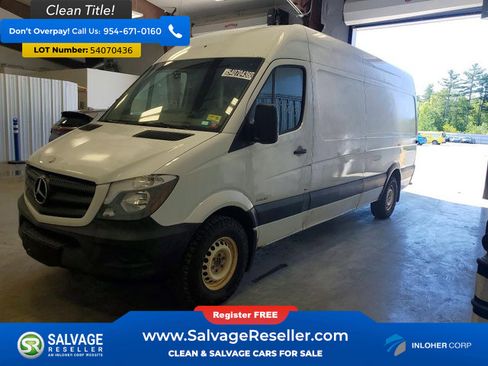 Used 2015 Mercedes-Benz Sprinter 2500 image 1