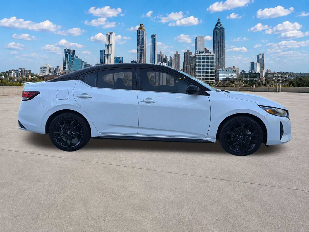 Certified 2025 Nissan Sentra SR w/ Midnight Edition FWD image 27