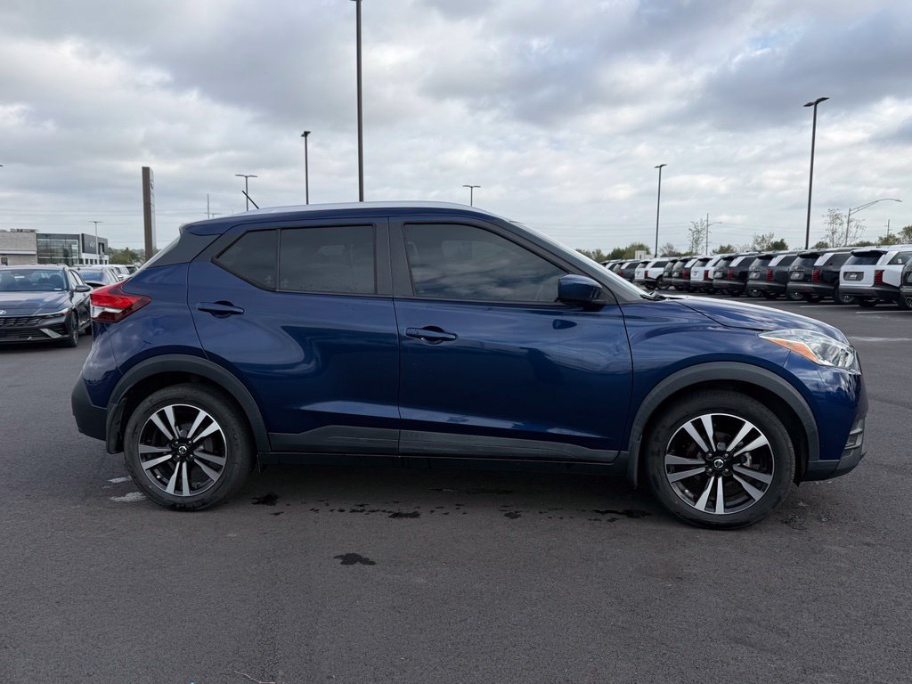 Used 2018 Nissan Kicks SV FWD image 4
