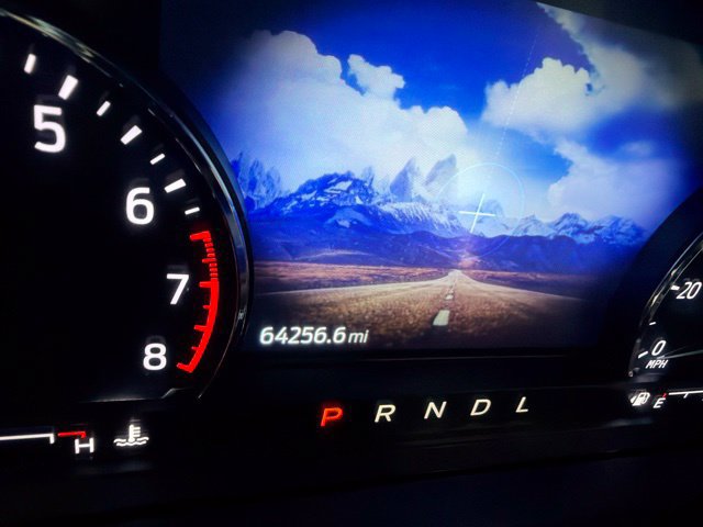 Used 2022 Ford Explorer Limited w/ Equipment Group 301A AWD/4WD image 11
