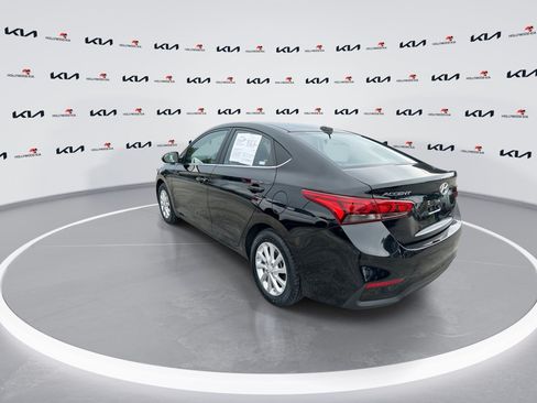 Used 2022 Hyundai Accent SEL FWD image 6