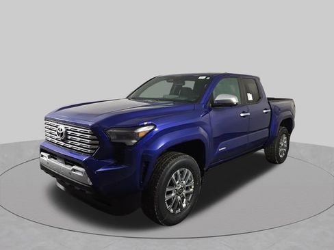 Used 2025 Toyota Tacoma Limited AWD/4WD image 2