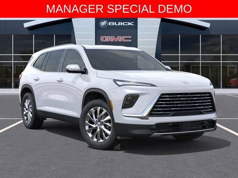 Used 2026 Buick Enclave Preferred w/ Power Package AWD/4WD image 7