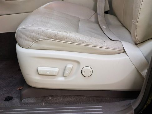 Used 2019 Lexus GX 460 image 25