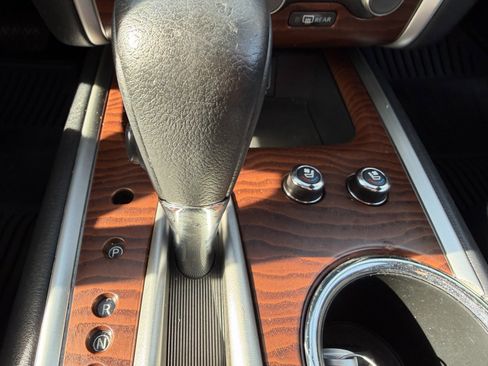 Used 2019 Nissan Pathfinder Platinum image 23