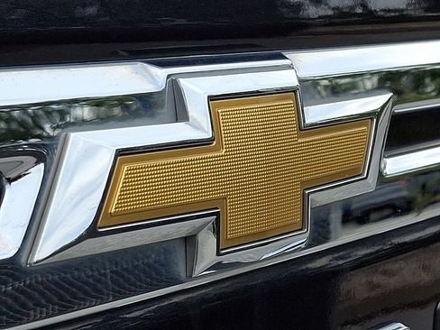 Used 2023 Chevrolet Tahoe Premier AWD/4WD image 31