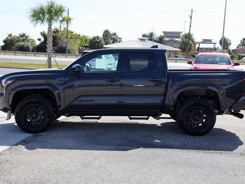 New 2025 Toyota Tacoma SR5 image 5