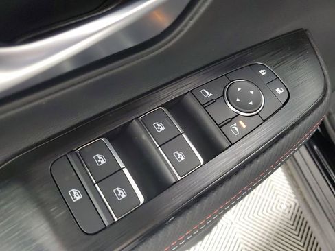 New 2026 Nissan Kicks SR image 28