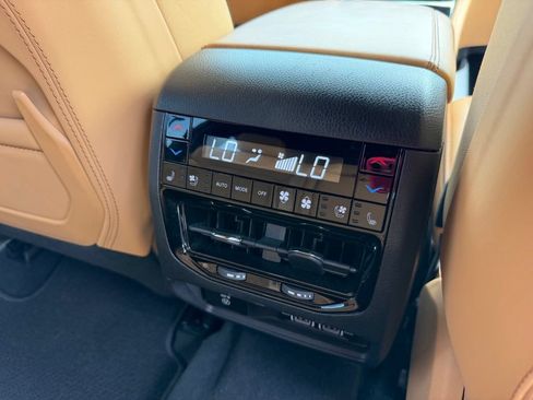Used 2025 Jeep Grand Cherokee L Summit AWD/4WD image 42