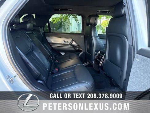 Used 2025 Land Rover Range Rover Sport SE AWD/4WD image 19