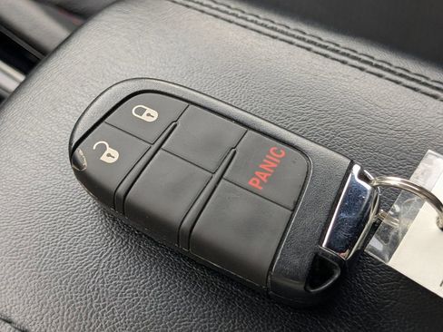 Used 2024 Jeep Compass Trailhawk image 29