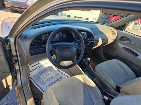 Used 2000 Daewoo Nubira SE image 9