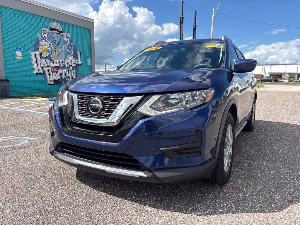Used 2018 Nissan Rogue SV FWD image 7