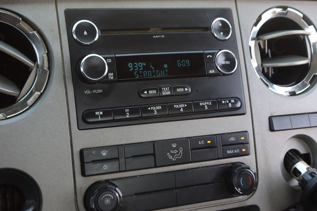 Used 2019 Ford F650 2WD Regular Cab Super Duty image 25