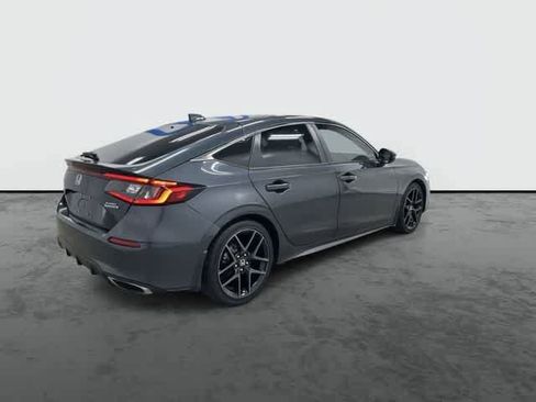 Used 2024 Honda Civic Sport Touring image 4
