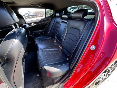 Used 2022 Kia Stinger GT2 image 18