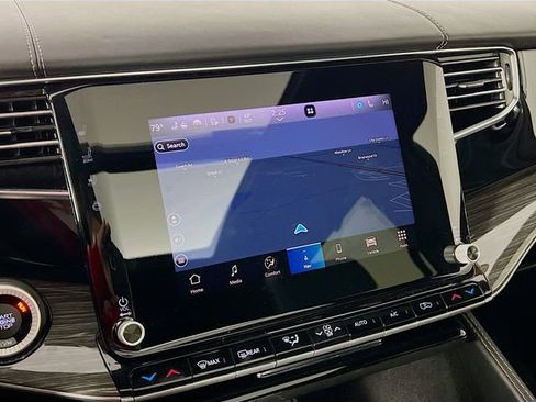 Used 2022 Jeep Wagoneer Series III w/ Premium Group I image 18