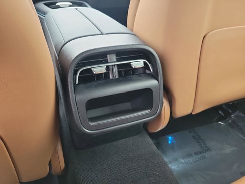 Certified 2025 Mercedes-Benz E 350 4MATIC Sedan image 7