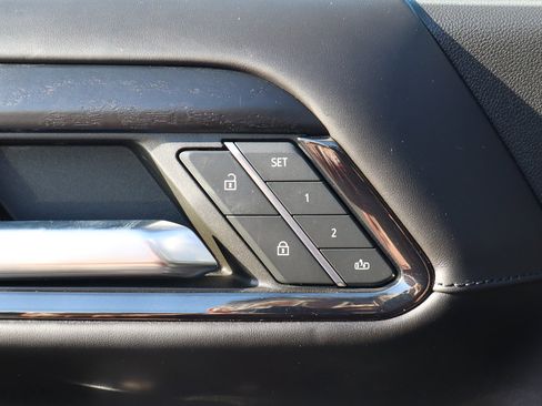 Used 2023 GMC Sierra 1500 AT4X w/ AT4X AEV Edition image 21