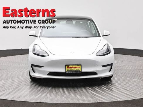 Used 2023 Tesla Model 3 Standard Range RWD image 2