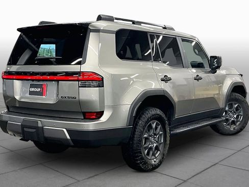 Used 2024 Lexus GX 550 image 12