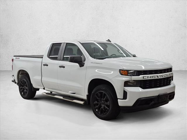 Used 2020 Chevrolet Silverado 1500 Custom w/ Custom Value Package AWD/4WD image 3