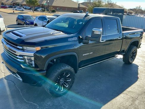 Used 2023 Chevrolet Silverado 2500 High Country w/ LPO, Hitch Package image 5