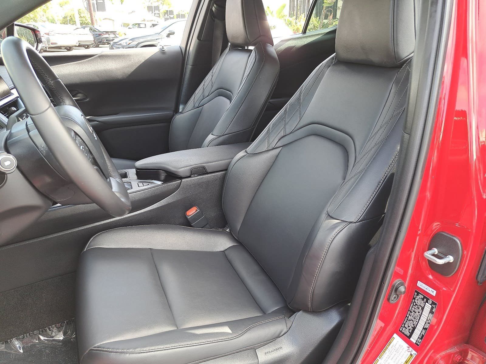 Used 2023 Lexus UX 250h FWD w/ Accessory Package (Z2) image 15