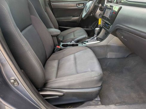 Used 2018 Toyota Corolla LE FWD image 19