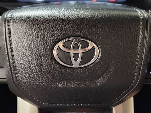 Used 2024 Toyota Tacoma TRD Off-Road image 48