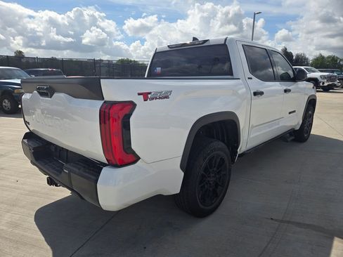 Used 2022 Toyota Tundra SR5 AWD/4WD image 3
