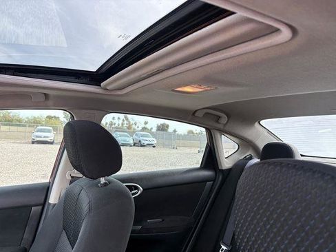 Used 2014 Nissan Sentra SR w/ Premium Package image 13