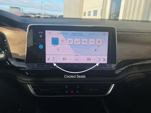 Used 2024 Volkswagen Atlas SE image 15