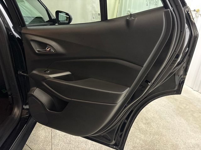 Used 2024 Chevrolet Trax RS FWD image 18